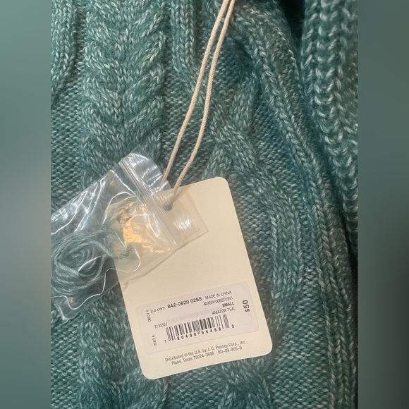 a.n.a. Women’s Crew Neck Knit Sweater Ballon Sleeves Green S. New w tag. - Picture 2 of 9